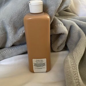 Este Lauder Double Wear stay in place makeup 3W1.5 FAWN